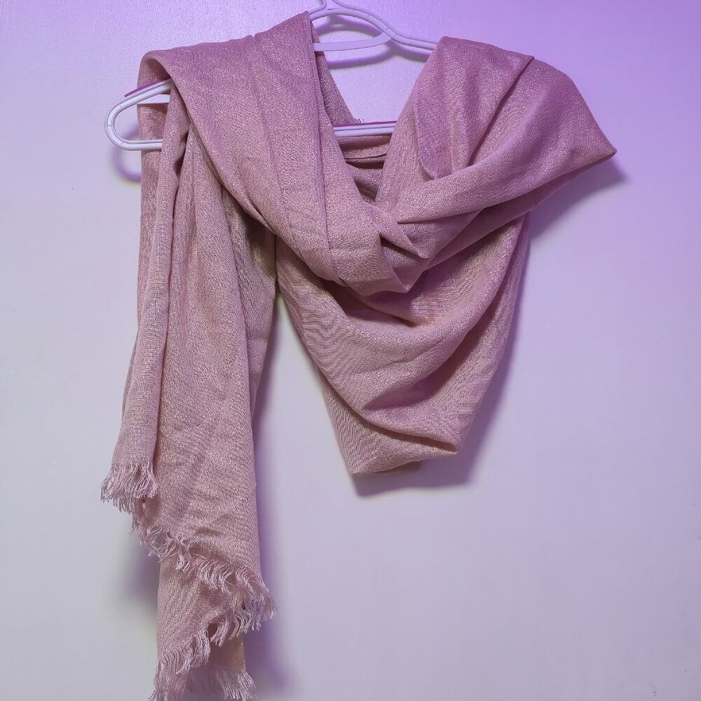 Nordstrom Pink Super Wide Shawl Scarf with Fringe - See Photos - Picture 2 of 7